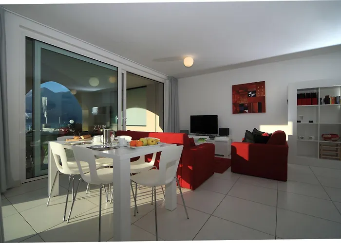 Golfo Gabella Hotel apartamentowy Maccagno