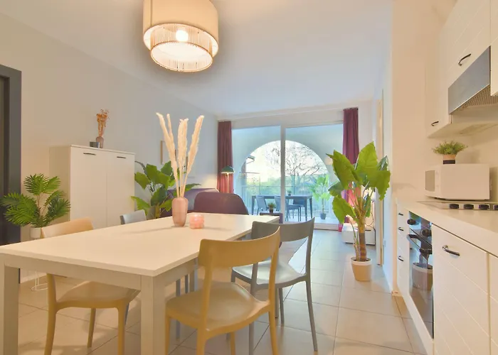 Golfo Gabella Hotel apartamentowy 4*