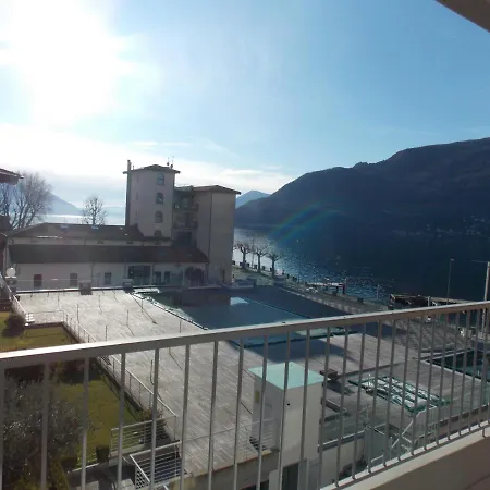Golfo Gabella 公寓式酒店 4*