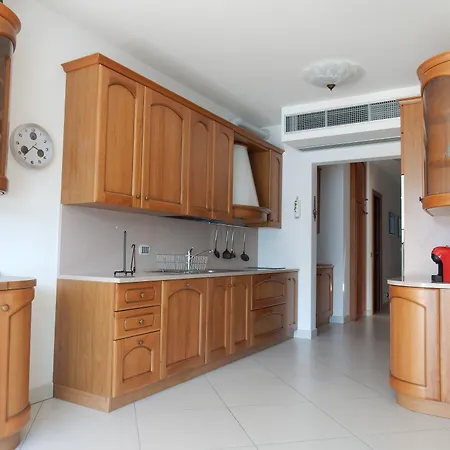 Appart hôtel Golfo Gabella 4*